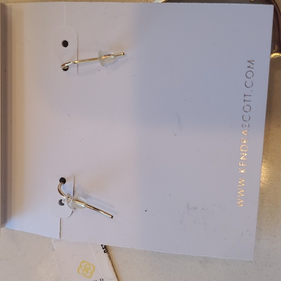 Kendra Scott - Picture 4 of 5